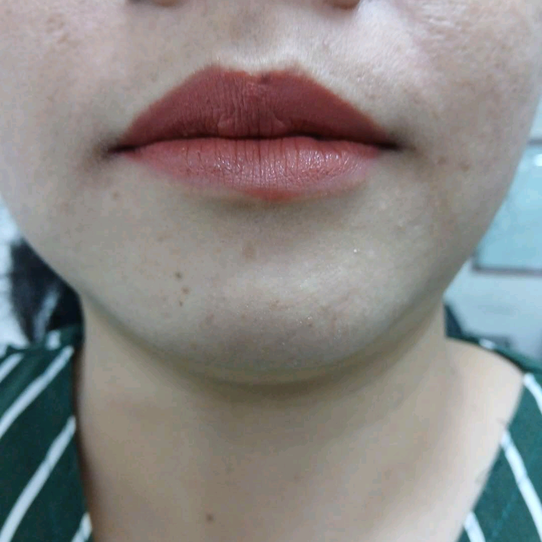 Glasting Liquid Lip - 11 Petal Blush imgfdn-edcaa085-ebb7-4fc1-9106-ffce78deaab6