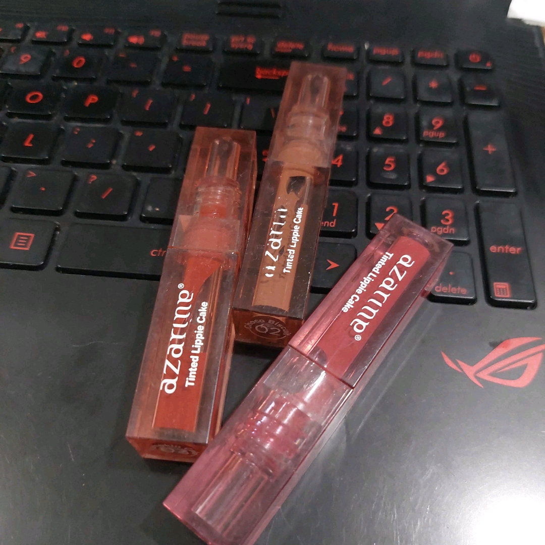 Tinted Lippie Cake - 09 Berry Pancake imgfdn-1ae182fe-45ce-4a0e-9cfd-76a30ae79e36