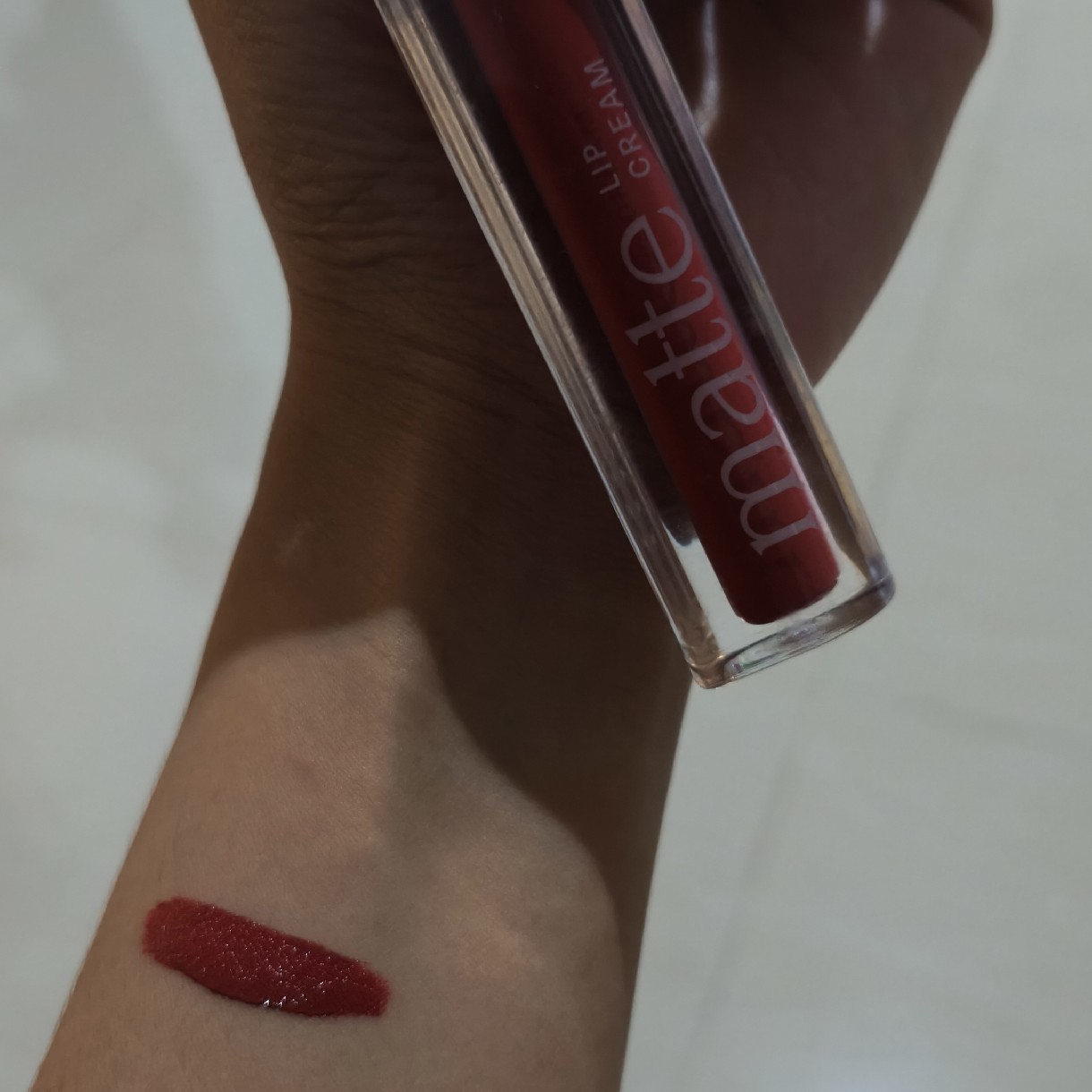 Exclusive Matte Lip Cream - 22 Rouge Velvet imgfdn-392b09a2-1346-40a0-94c9-25214b7fe0b3