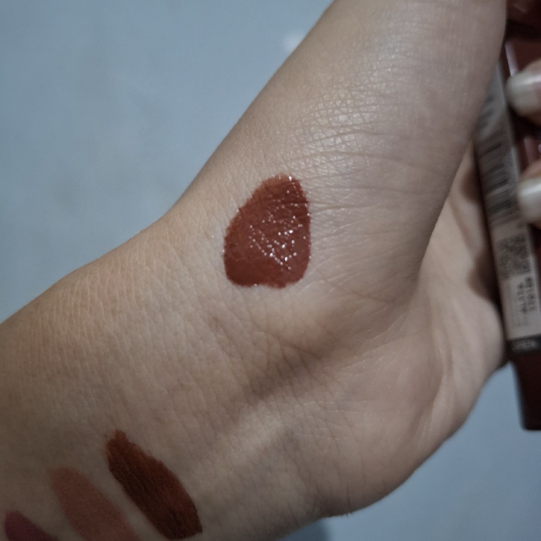 Glasting Liquid Lip - 09 Fudge Toffee imgfdn-54fc2edb-fb5f-45c9-8f94-89629590bfb5