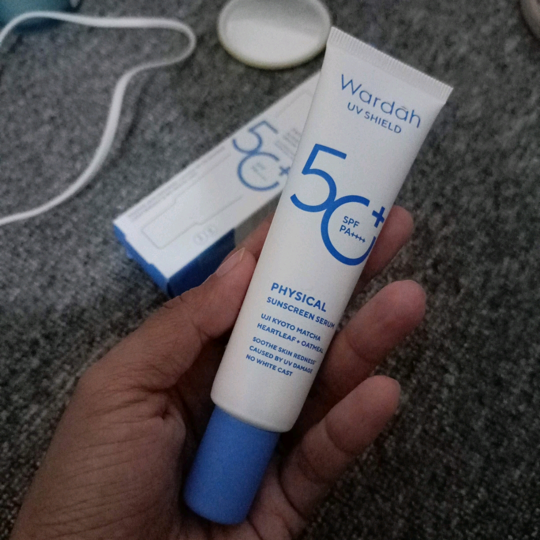 UV Shield Physical Sunscreen SPF 50/PA++++ imgfdn-7681e09f-058c-4585-a548-a6fb8391e494