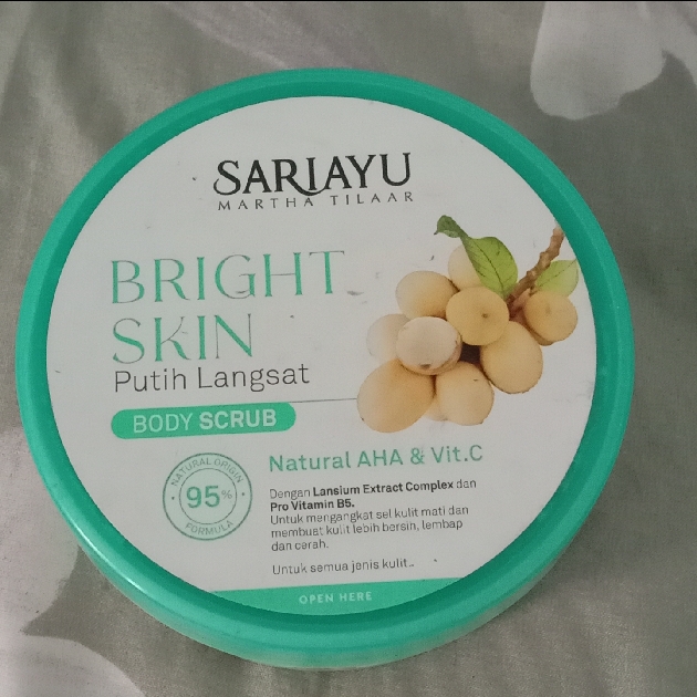 Bright Skin Putih Langsat Body Scrub imgfdn-8c3a7a76-121a-458c-b1f1-35f5ca314584