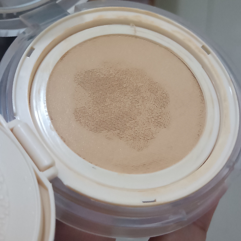 Healthy Glow Cushion - 04 Medium Beige imgfdn-09b80945-dfd3-4a71-a31f-9c5786ce54d6