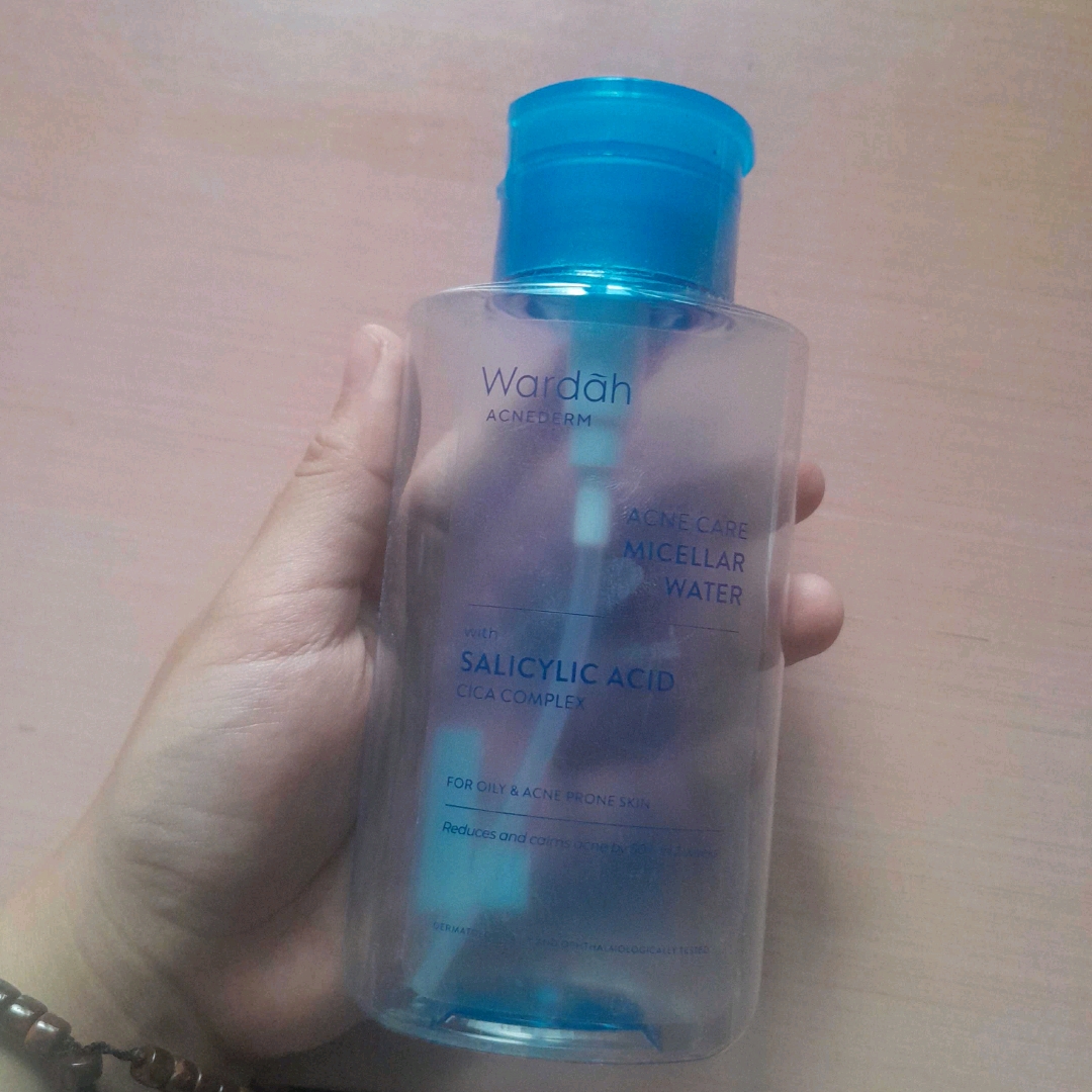 Acnederm Acne Care Micellar Water imgfdn-e59bc3e4-364c-4d0c-80d3-6d0b223c2081