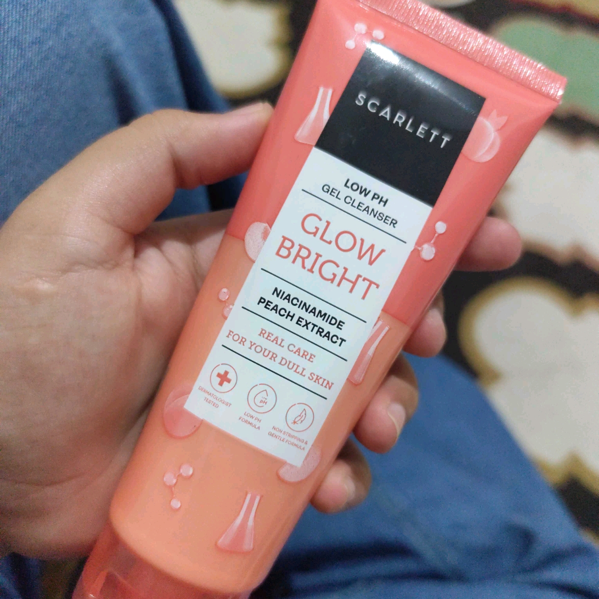 Low pH Glow Bright Gel Cleanser imgfdn-14ce165a-99df-428f-ba7f-7430fe049808