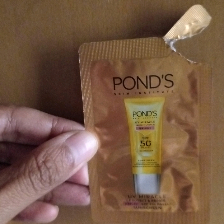 UV Miracle Protect & Repair Sunscreen Bright SPF50+ imgfdn-36db9586-d8e4-4d63-b9c7-36e885c1d5ec