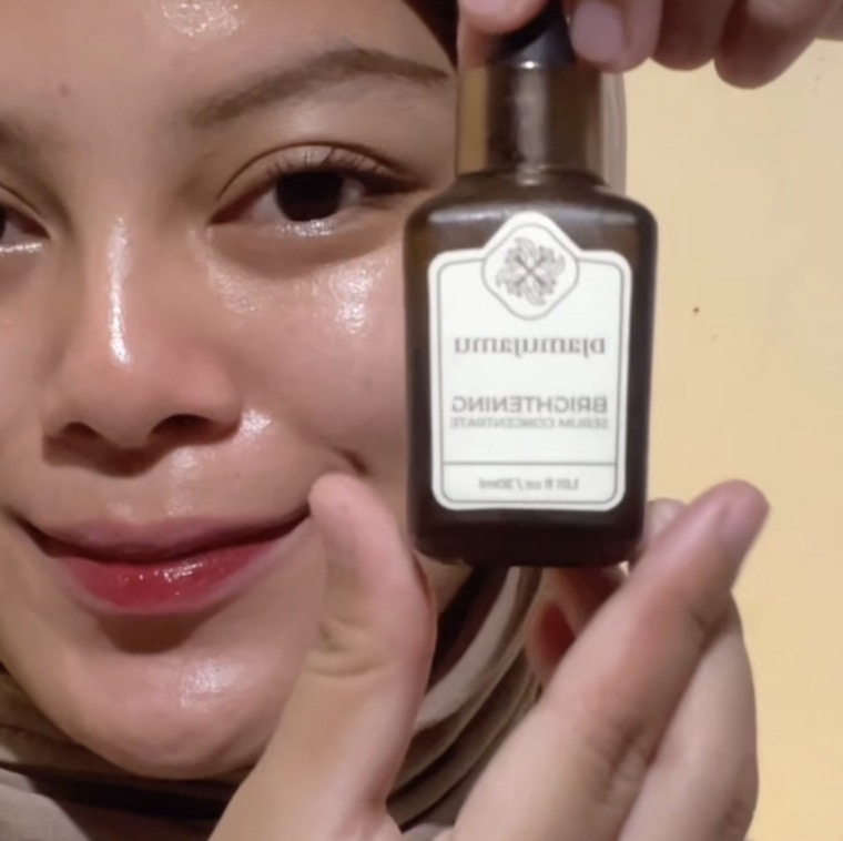 Brightening Serum Concentrate imgfdn-1f546ab8-f1f1-4df7-beb7-a4781fb1786b