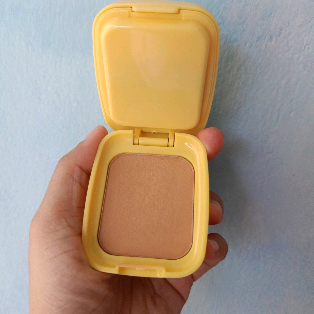 Perfect Velvet SPF 30 Two Way Cake - 03 Olive imgfdn-80e7c3ea-c504-441e-85e8-8fdeb27dcbba