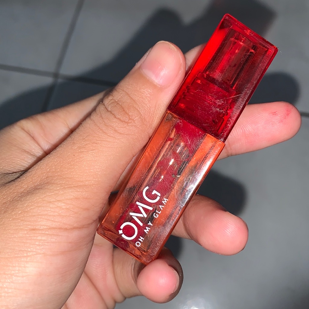 Glassy Lip Tint - 02 Sienna imgfdn-2c47eb53-1536-4f40-915b-8360267ae670