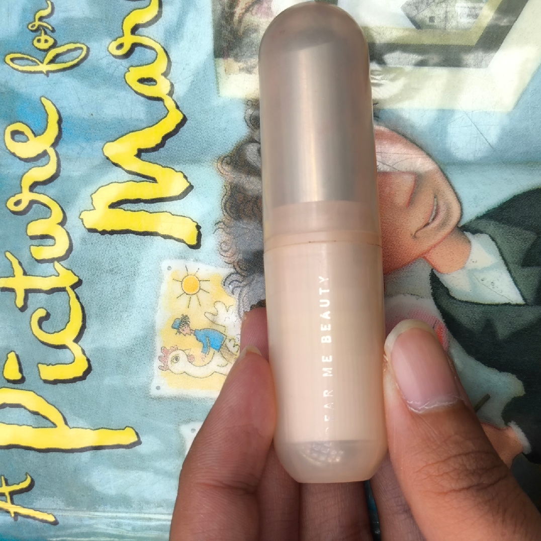 Hypergloss Lip Balm - Dear Rene imgfdn-68dca7a7-7c86-4956-84da-5ecbdb8fc9bf