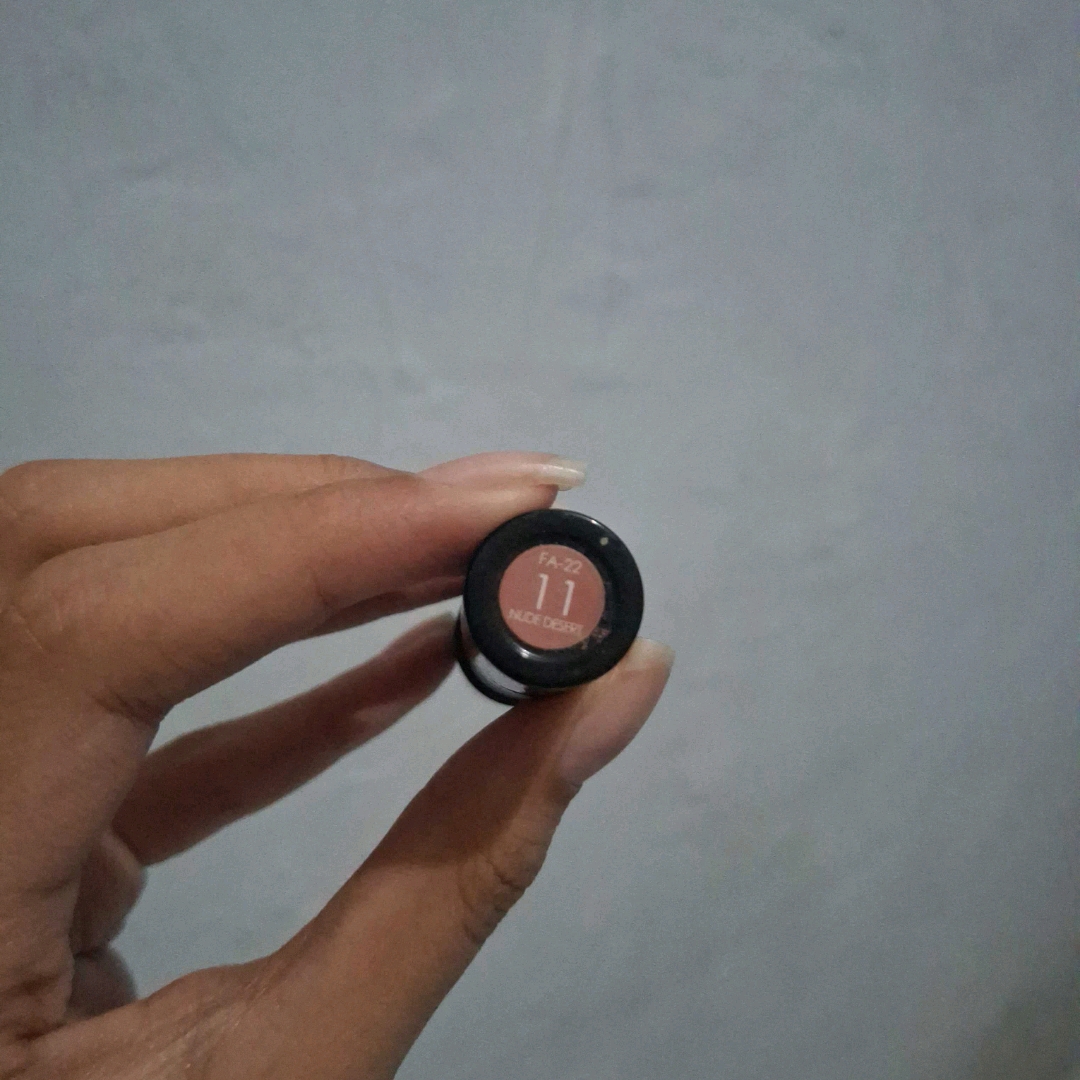 Matte Lip Crayon - 11 - Nude Desert imgfdn-6b3955ed-77fe-40e5-ae19-584bb5a305fb