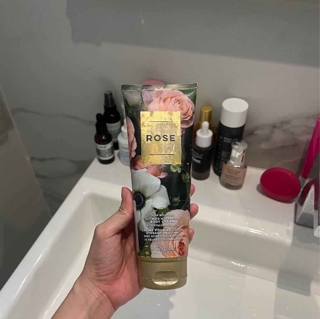 Ultra Shea Body Cream - Rose imgfdn-5ca3bfa8-cb53-4173-b62d-a55aca0e17ce