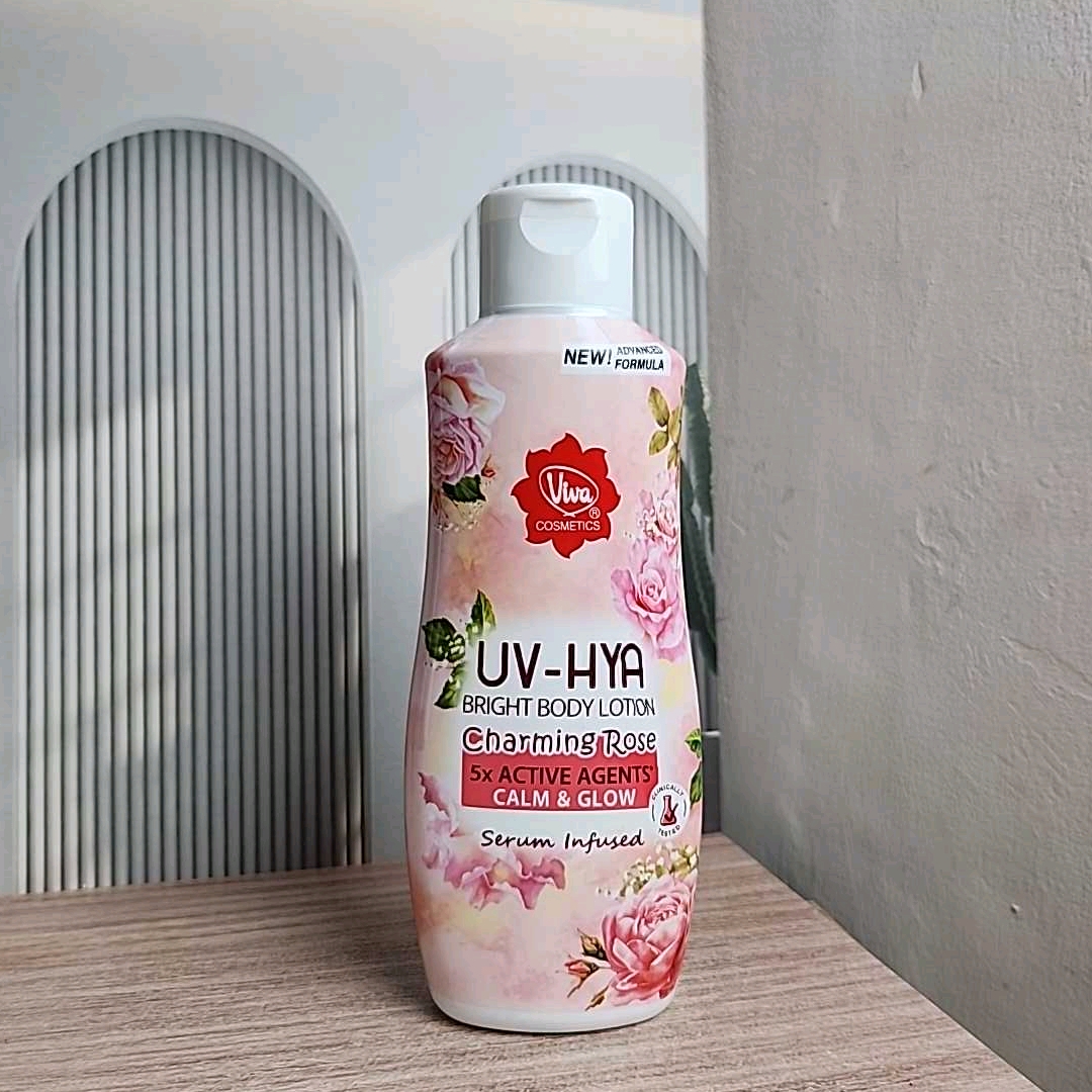 UV-HYA Bright Body Lotion - Charming Rose imgfdn-52968469-0405-434d-85a7-dc34b6b30eb2