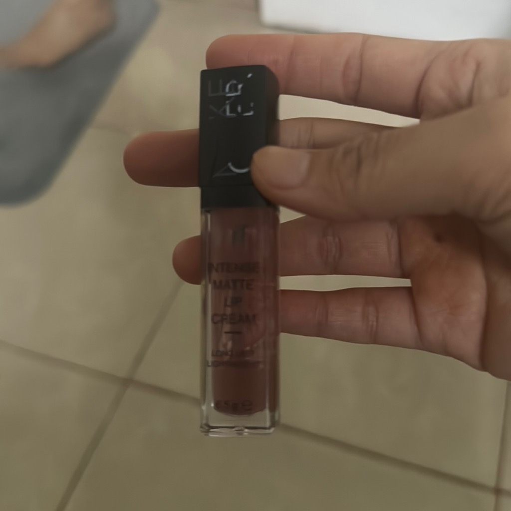 Tities Sapoetra Bloom Infinite Intense Matte Lip Cream - Peony imgfdn-fd8797d0-adef-4edf-85db-417caa96dd7d