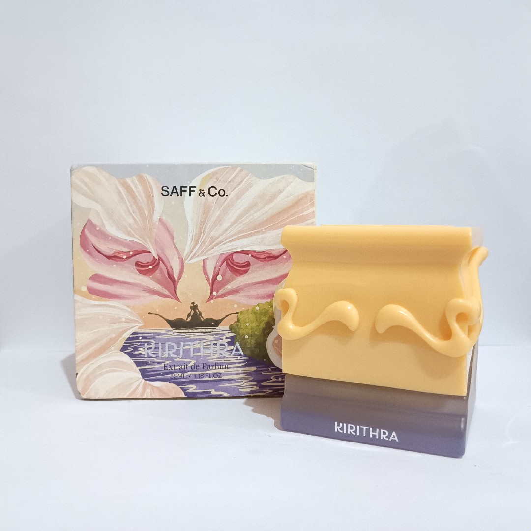 Kirithra Extrait de Parfum imgfdn-bbb5b193-4e1e-446a-b811-e9e7dd5c4d3b