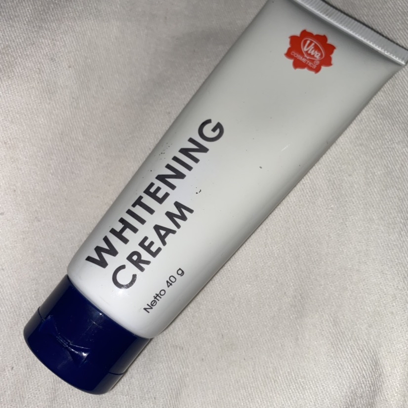 Whitening Cream imgfdn-16e70135-88fd-4c4e-ac0c-0ac67b9132fe