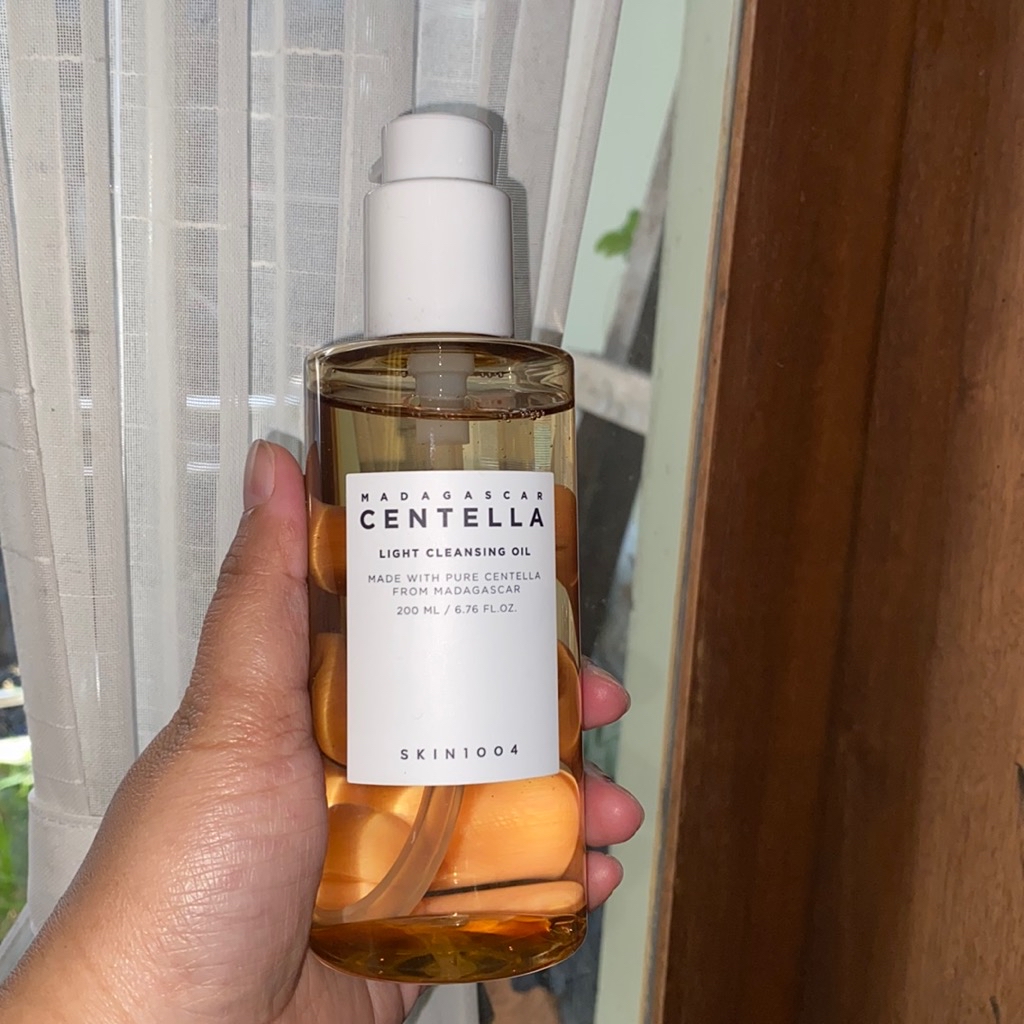 Madagascar Centella Light Cleansing Oil imgfdn-1ffa616f-743e-4994-aa55-9ad75a094ebe