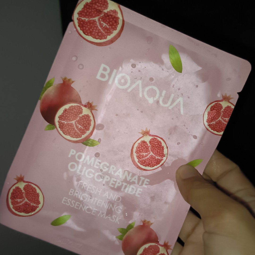 Essence Mask - Pomegranate Oligopeptide imgfdn-c05a21e7-797f-4453-a208-32a082550223