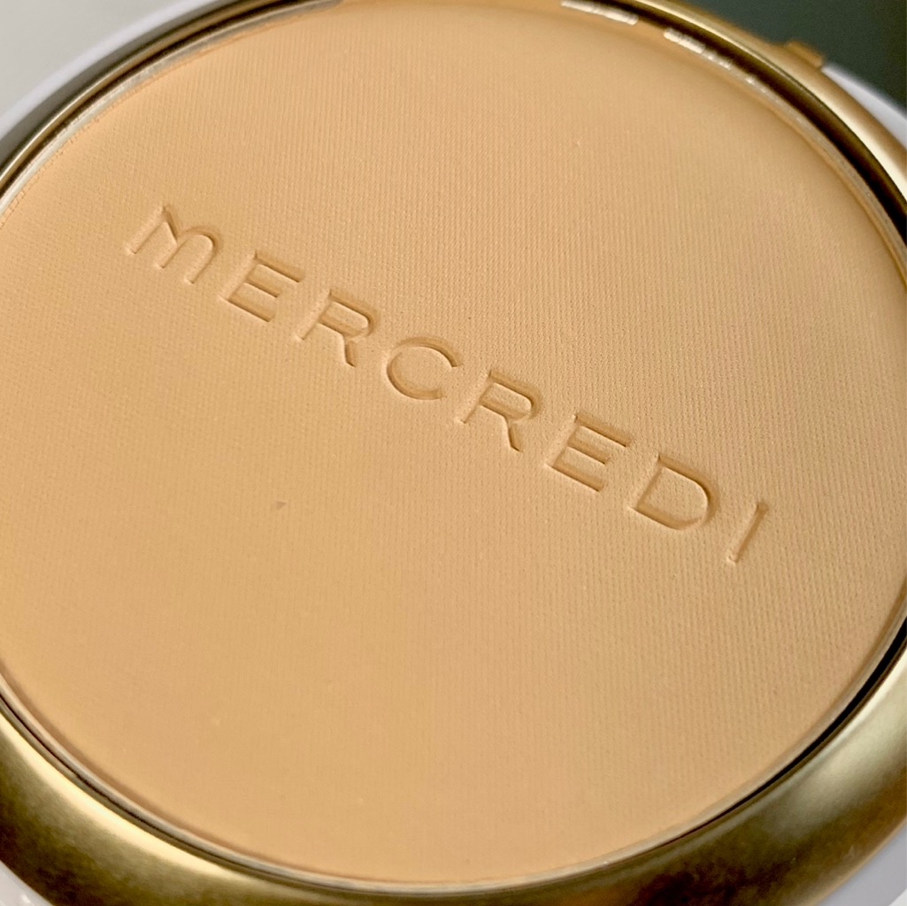 Skinfinite Luxe Flawless Finish Powder - Almond imgfdn-0ae49a4b-0ca2-4e6d-bad6-a284ef7e4e8d