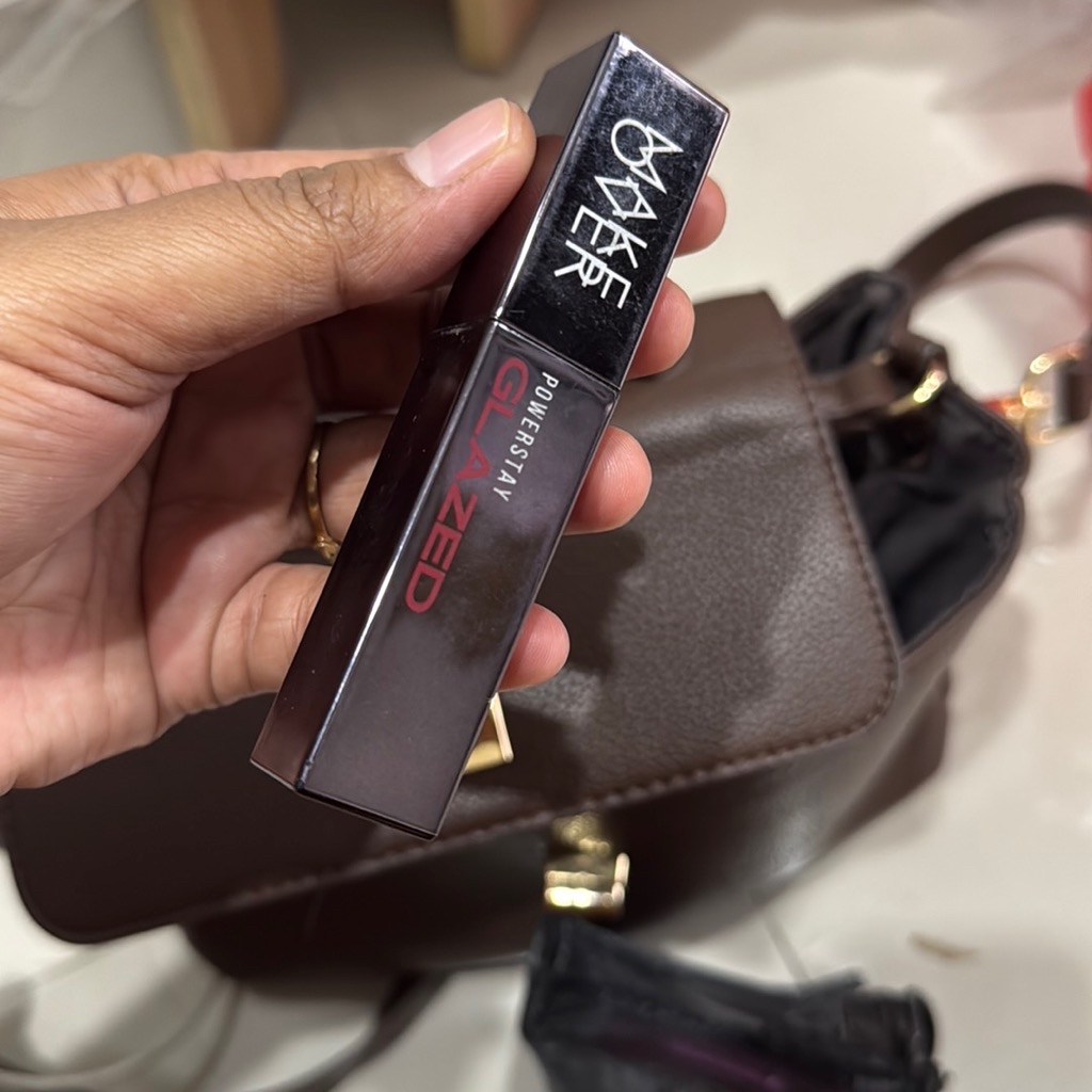 Powerstay Glazed Lock Lip Pigment - D07 Hallway imgfdn-35f61a3d-a62f-4358-b68d-603bc67dbb67