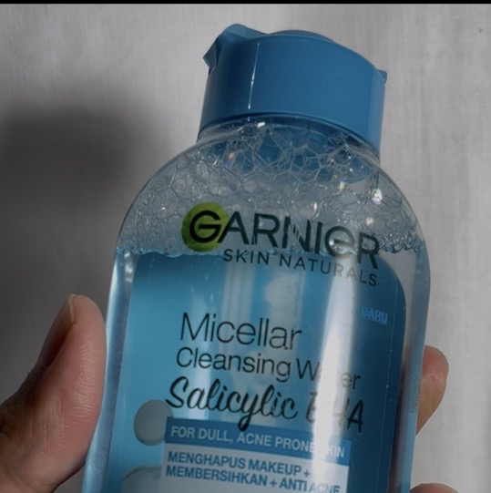 Micellar Cleansing Water All-in-1 - For Oily, Acne-Prone Skin imgfdn-4d91fffa-82bf-4421-9c3b-23a441c1f27f