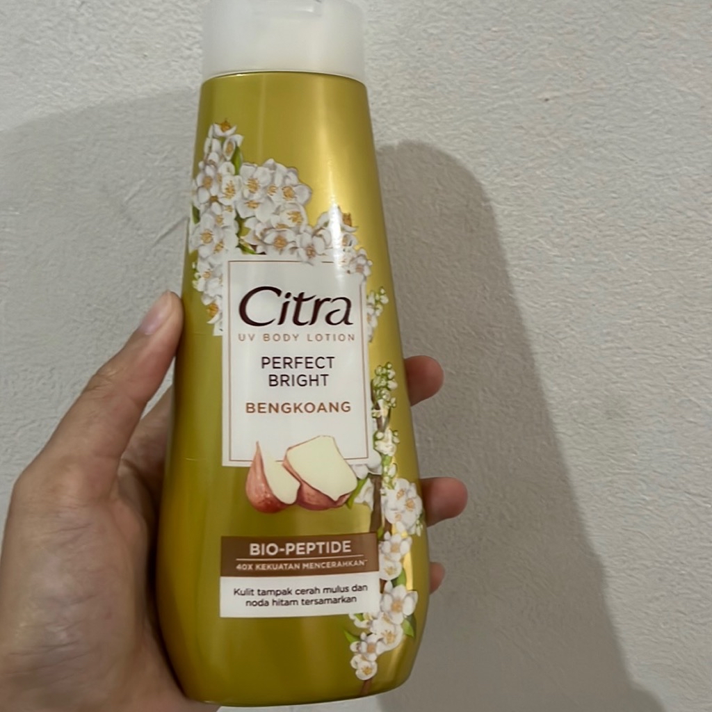 UV Body Lotion Bio-Peptide - Bengkoang Perfect Bright imgfdn-14841cb5-ce05-4825-9e36-14b9bfdb3e51