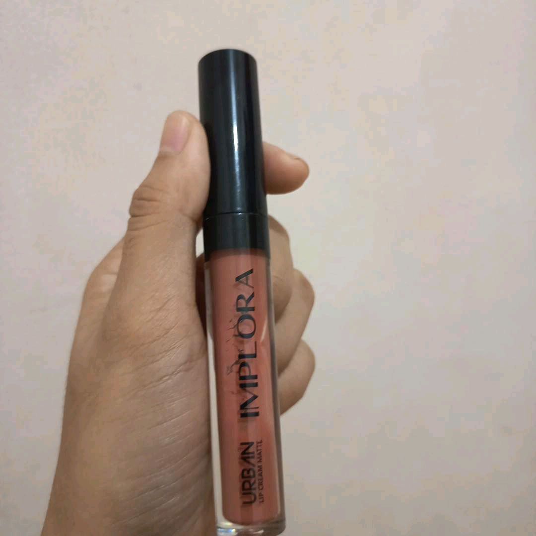 Urban Lip Cream Matte - 09 Butterscotch imgfdn-529f9413-9680-4cb1-9175-26bd153f9ba2