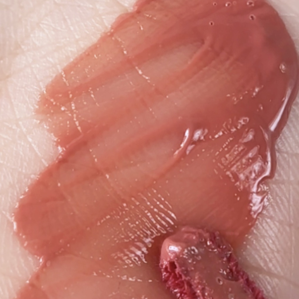 Glowy Ampoule Tint  - 04 Ginger imgfdn-cfc550bd-a724-48c6-9eda-cd7a9e194d37