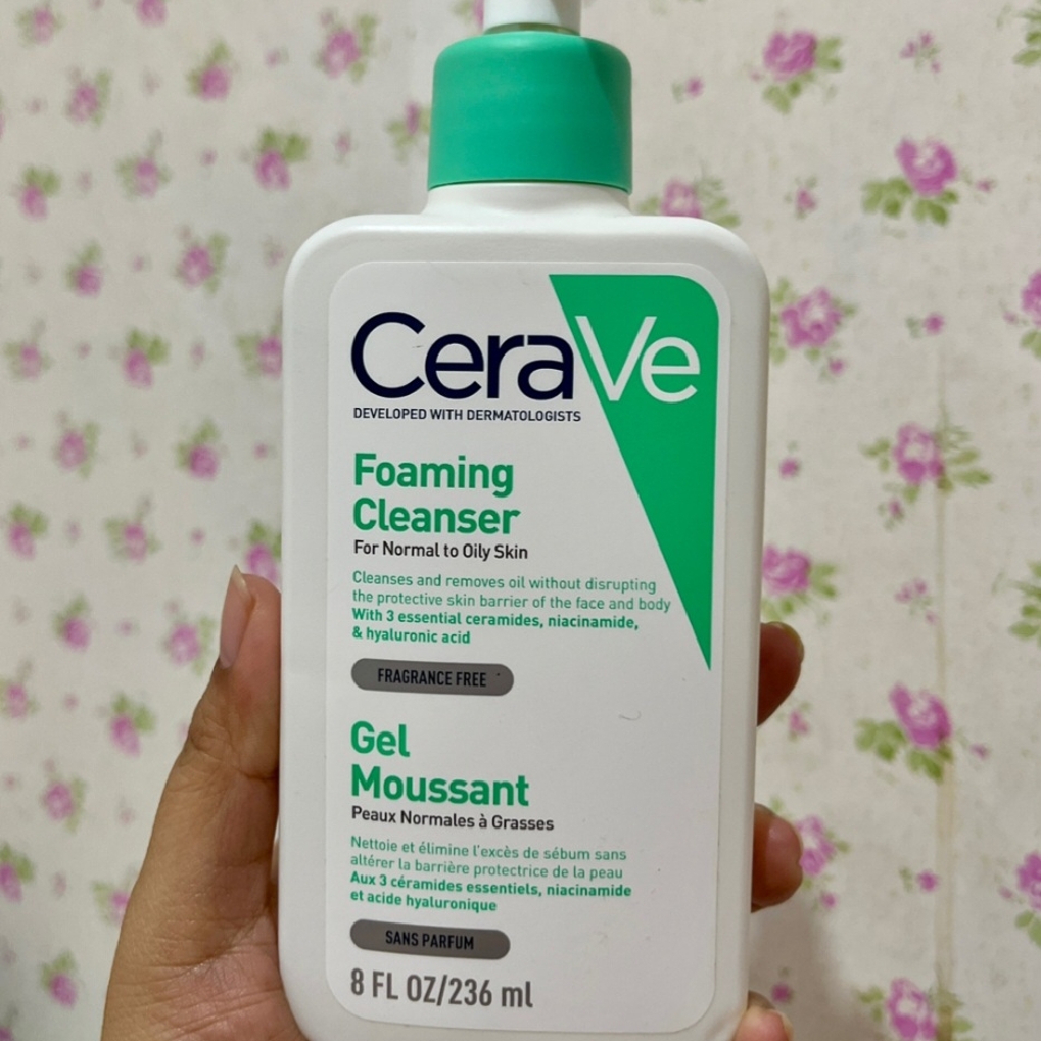 Foaming Facial Cleanser imgfdn-21b673e8-9093-4c7c-8334-21c38c2f83ab