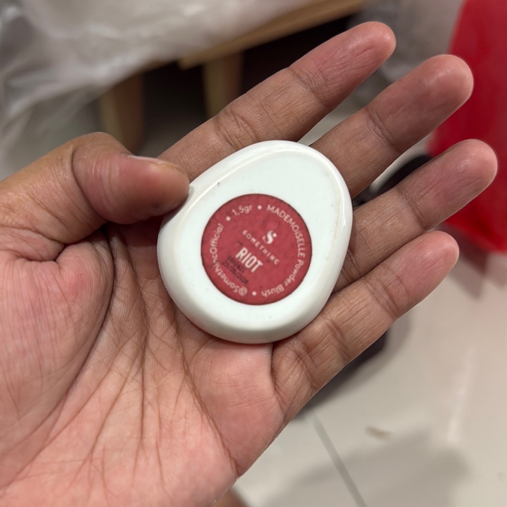 Mademoiselle Soft Focus Powder Blush - Propaganda imgfdn-45f7aaf7-b49d-4352-939c-77551fc2a1ee