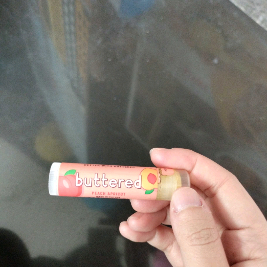 Premium Lip Balm SPF 15 - Peach Apricot imgfdn-af65edf7-39d1-4d47-ac81-22daa9c98ff2