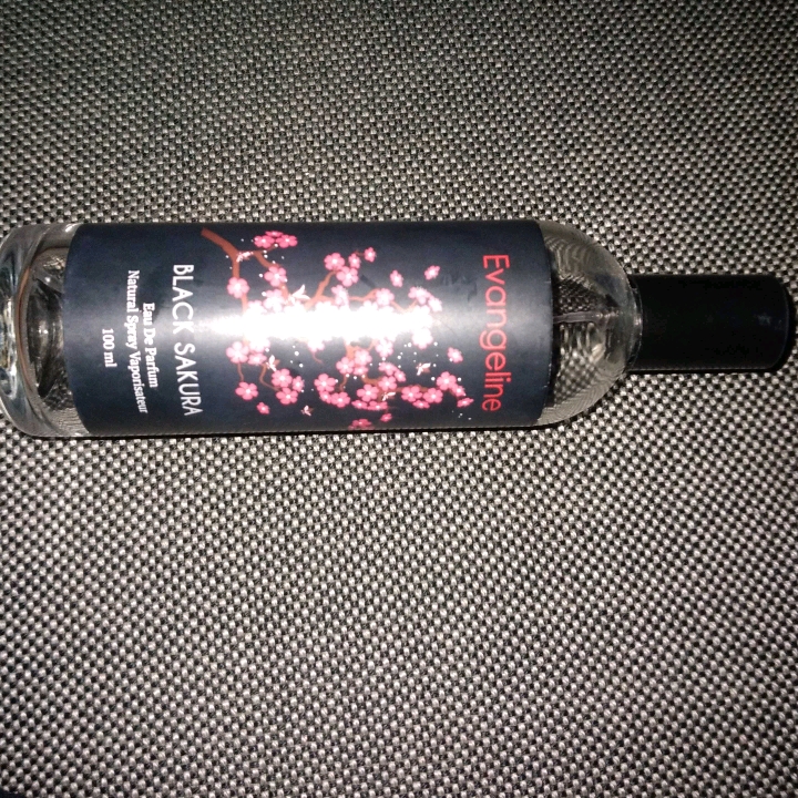 Eau De Perfume Sakura Series - Black Sakura imgfdn-6b34116f-da2d-40fe-9300-7e59fdc2f13f