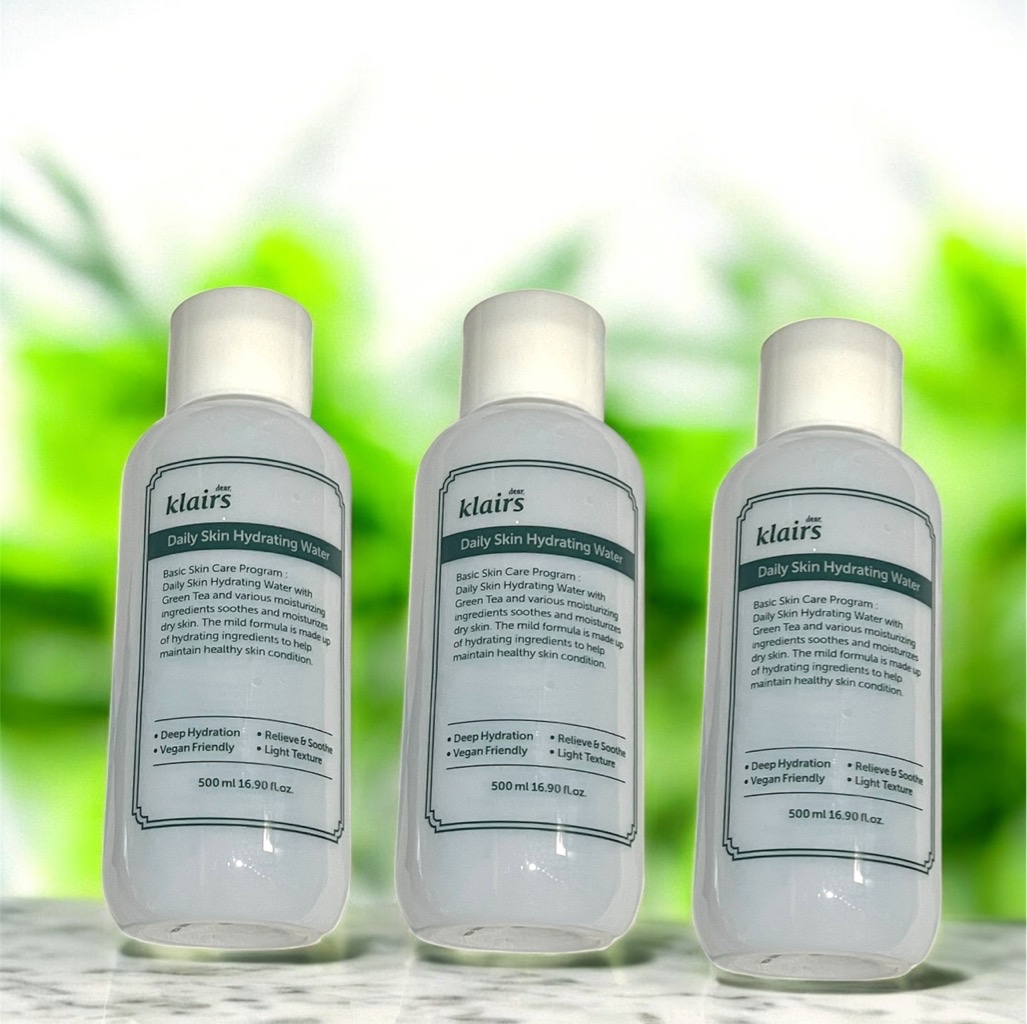 Daily Skin Hydrating Water imgfdn-225d713d-bc8f-40c4-b159-f84ec9639ad4