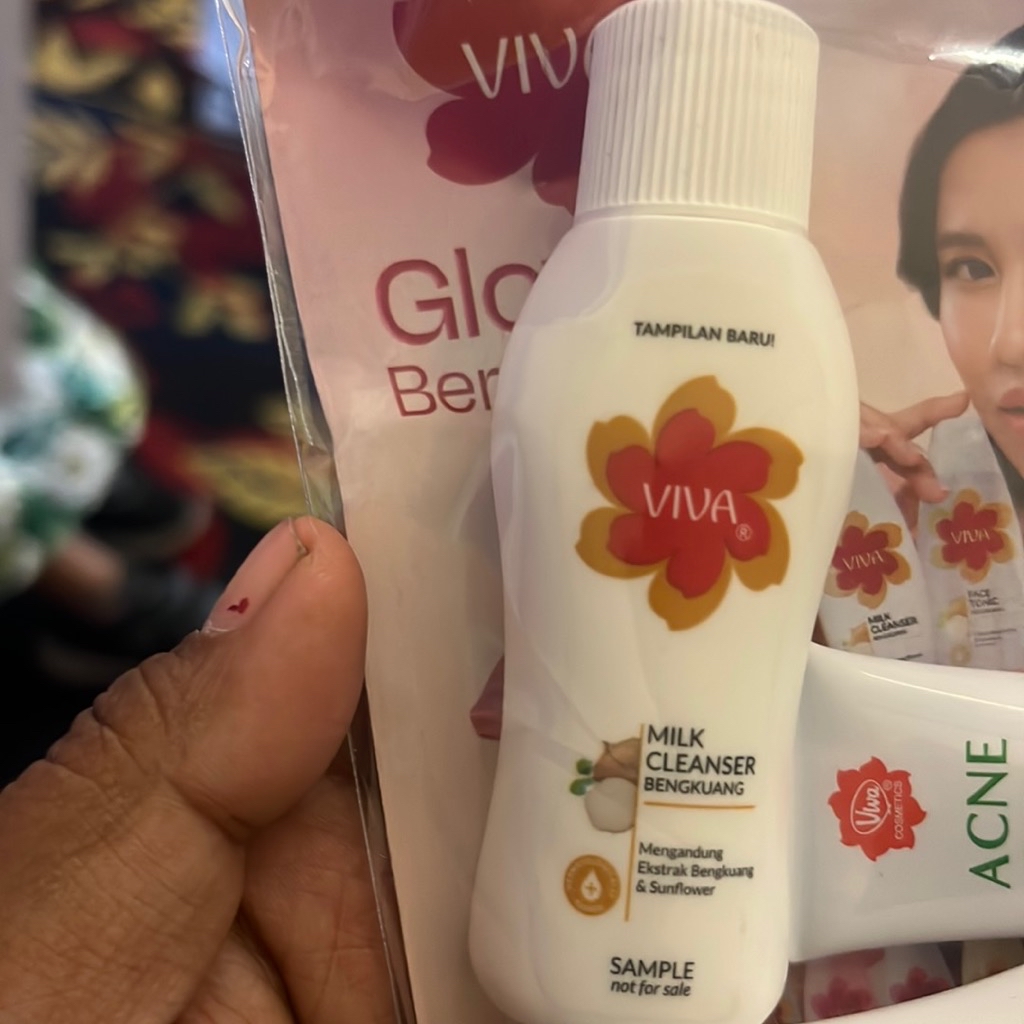 Milk Cleanser - Bengkuang imgfdn-b0860809-88ee-4972-a960-e2b279270fb5