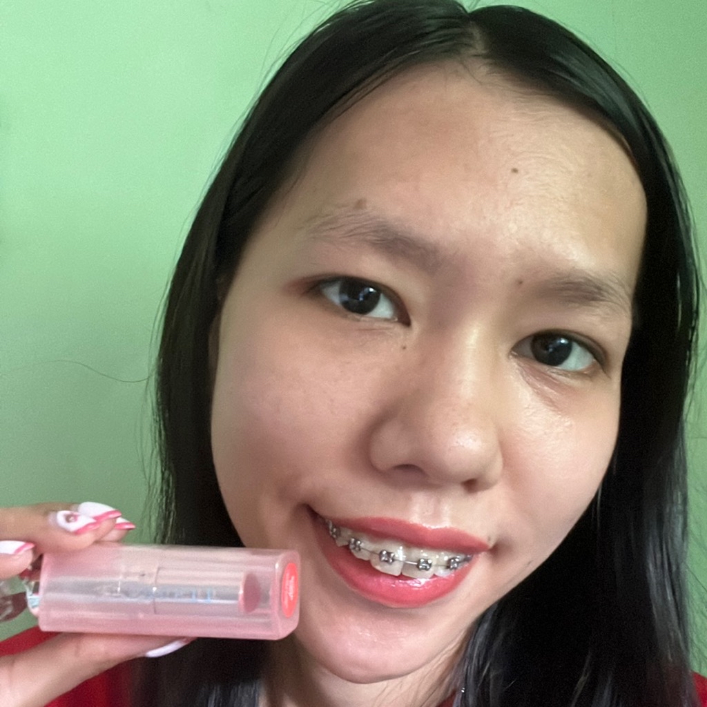 Glass Glow Tinted Lip Balm - Pink Punch imgfdn-5d16d4f9-7c98-47d9-9915-0ed28f85e087