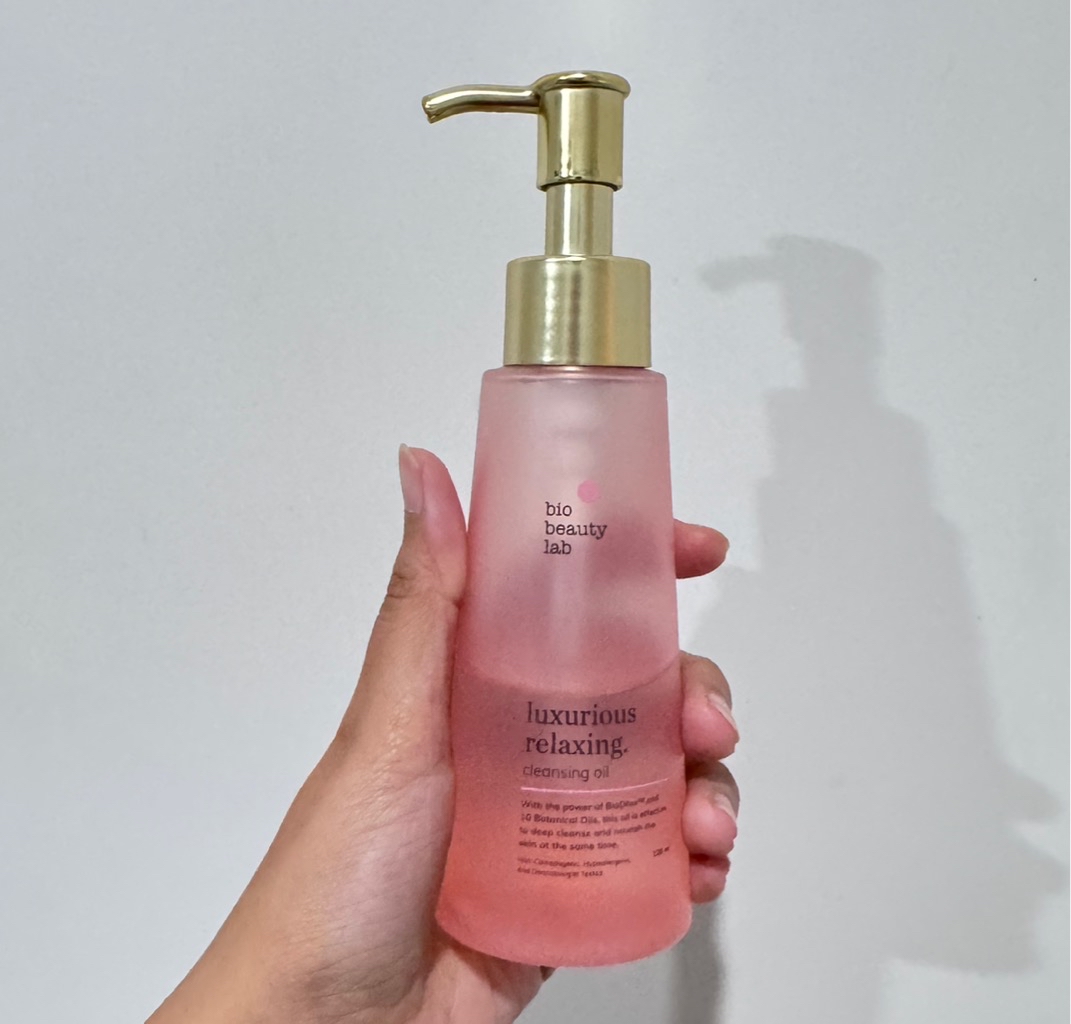 Luxurious Relaxing Cleansing Oil imgfdn-4b9a496c-d16e-4ad3-ae33-0628d7cf4e11