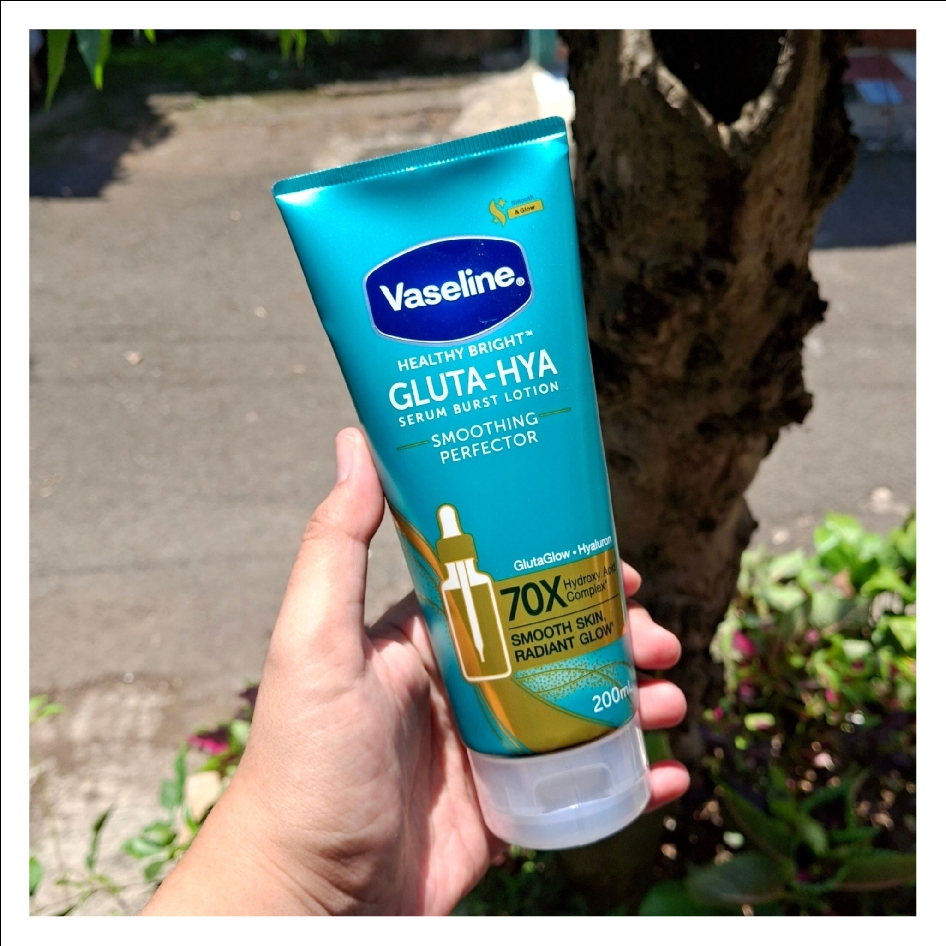 Healthy Bright Gluta-Hya Serum Burst Lotion - Smoothing Perfector imgfdn-ef89289e-d449-4f02-866f-eb094422a711
