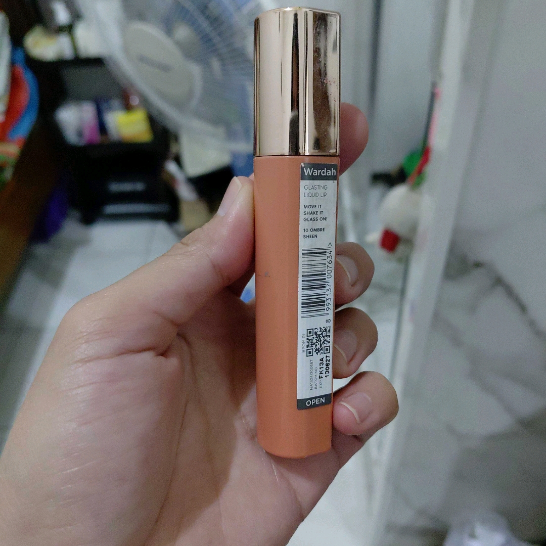 Glasting Liquid Lip - 03 Dazzle Maple imgfdn-a96c2589-10a7-49ec-b73d-813c57f0794c