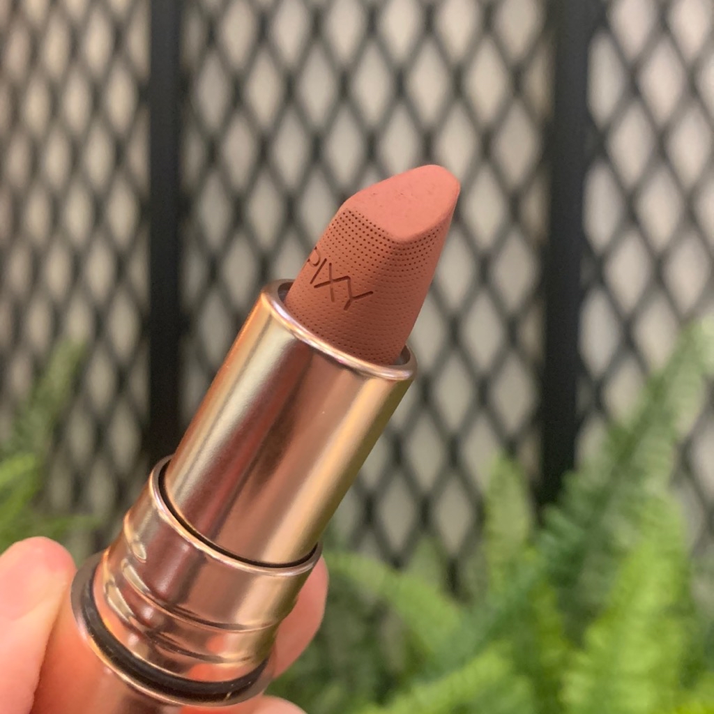 Mattenetic Transferproof Lipstick - 05 Powerplum imgfdn-d6339c5a-84a3-4878-b30a-a1ebe719ab80