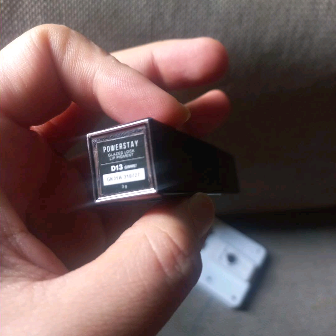 Powerstay Glazed Lock Lip Pigment - D13 Gimme imgfdn-1a35285b-0720-430b-a10c-f63909ead20c