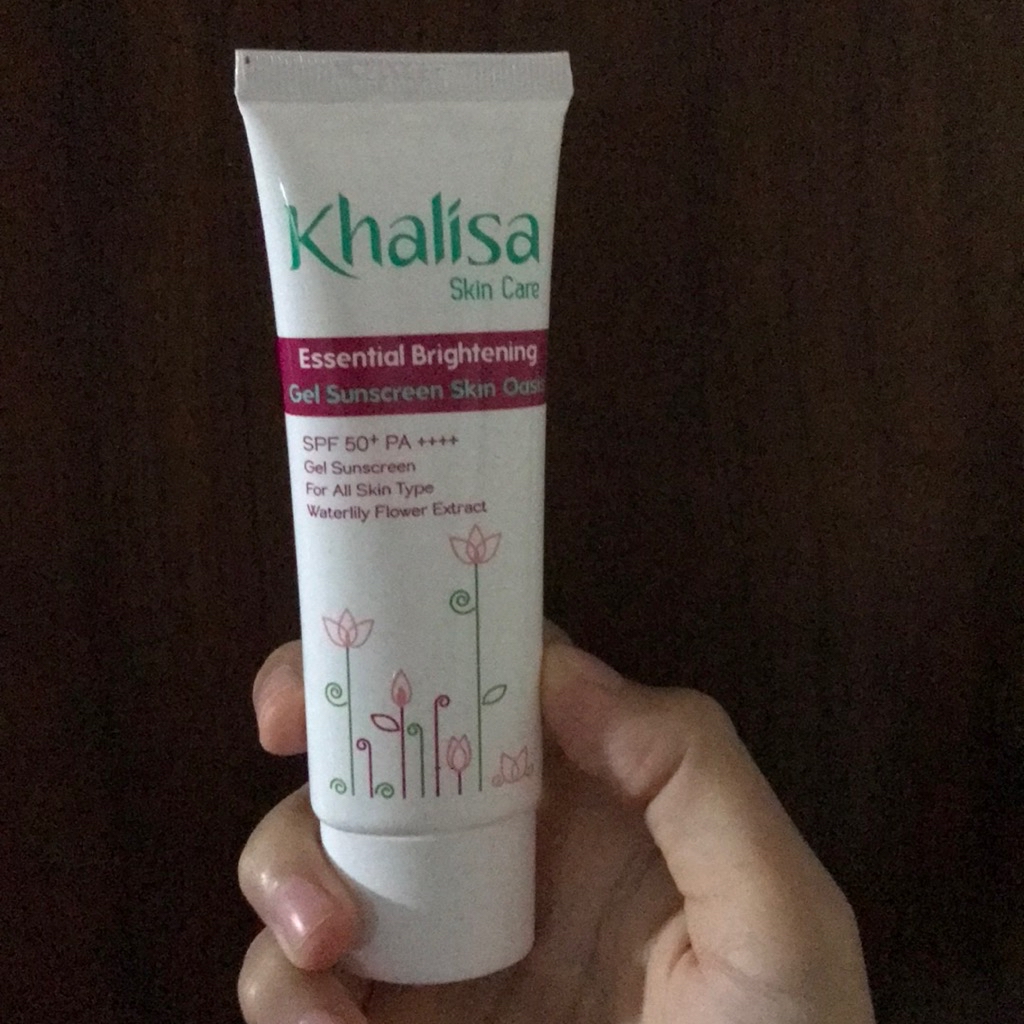 Essential Brightening Gel Sunscreen Skin Oasis imgfdn-a4f76db2-2fea-45b2-b820-b8b1639ea330