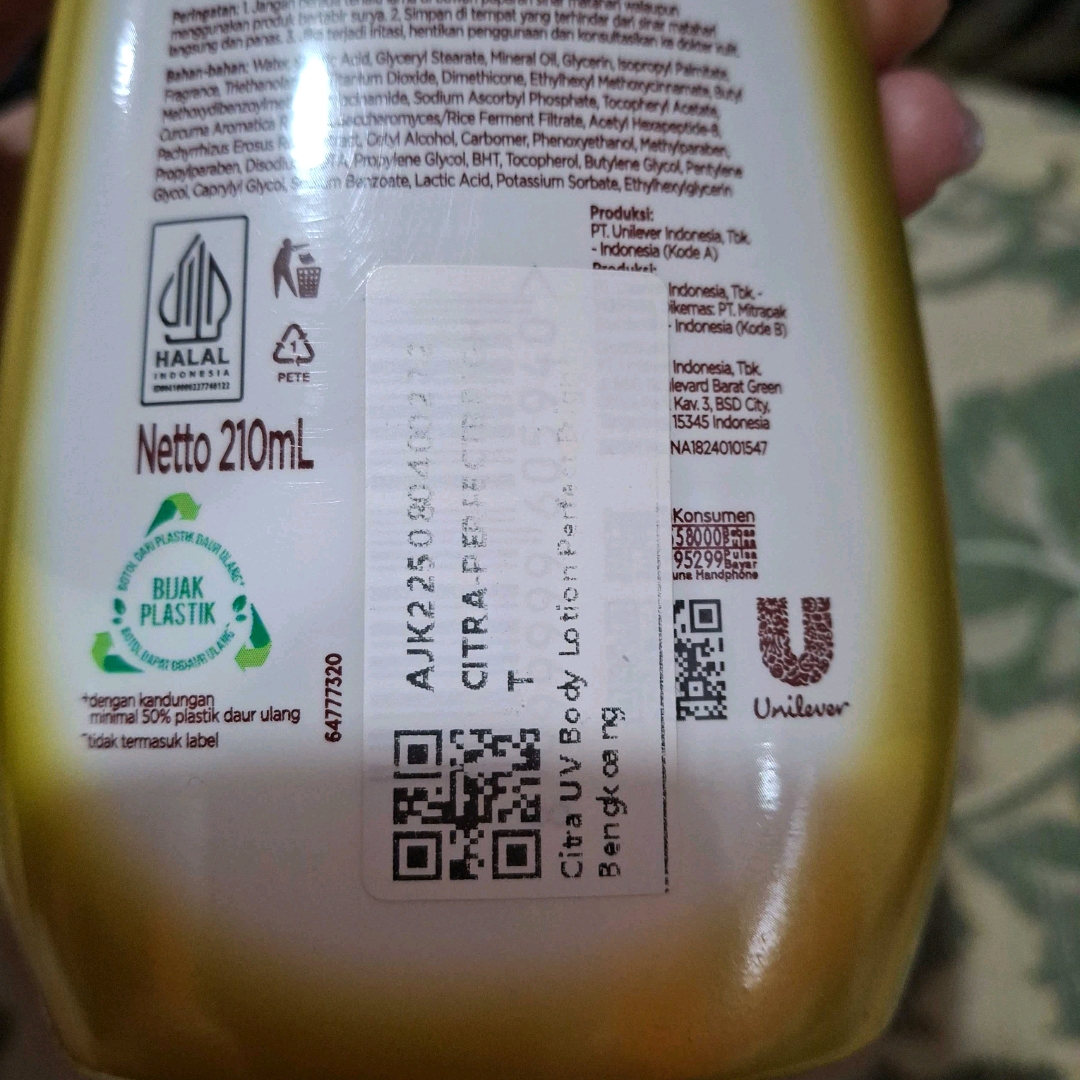 UV Body Lotion Bio-Peptide - Bengkoang Perfect Bright imgfdn-1361b96e-684a-41af-a768-2772536ed5ac