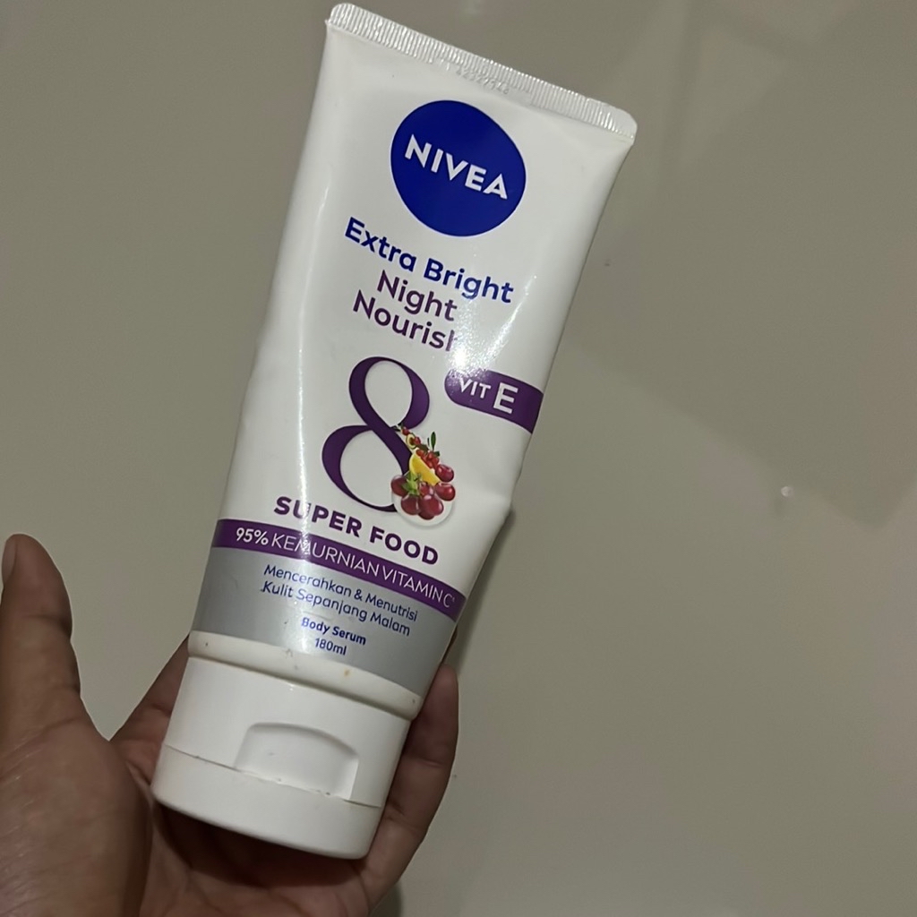 Extra Bright Night Nourish Super Food imgfdn-0ee4ac83-32fe-4cbd-9851-7e6abdb45217