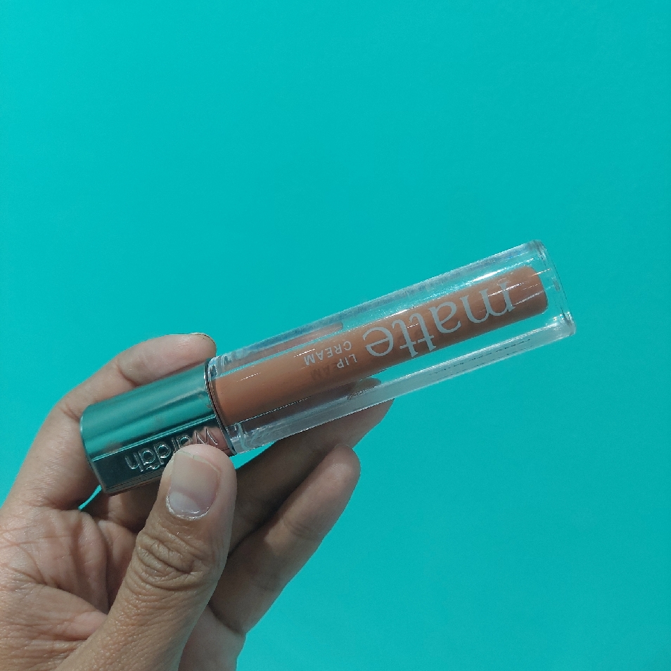 Glasting Liquid Lip - 17 Almond Melt imgfdn-dd03c5c8-6b48-4d68-942a-0f93b1c2fb1c