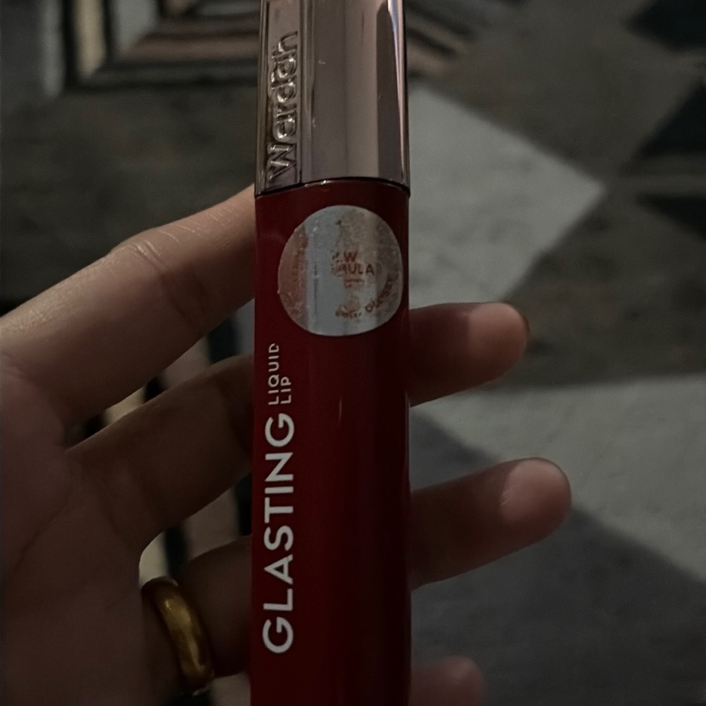 Glasting Liquid Lip - 08 Plush Pome imgfdn-b915dc3a-78b4-442f-9901-08a9b8cd3101
