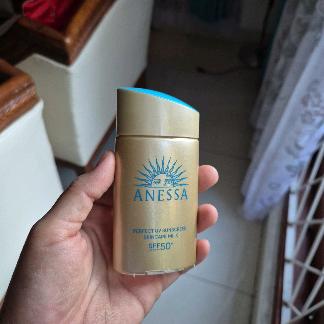 Perfect UV Sunscreen Skincare Milk SPF 50+ PA ++++ - Reformulation in April 2022 imgfdn-3e60ef03-aa73-412e-895f-e08e7bad01e9