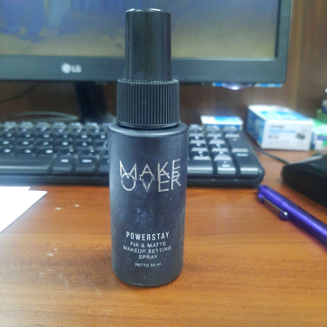 Powerstay Fix & Matte Makeup Setting Spray imgfdn-ccd1af93-0269-41bf-8a3f-3ac28c8b5f83