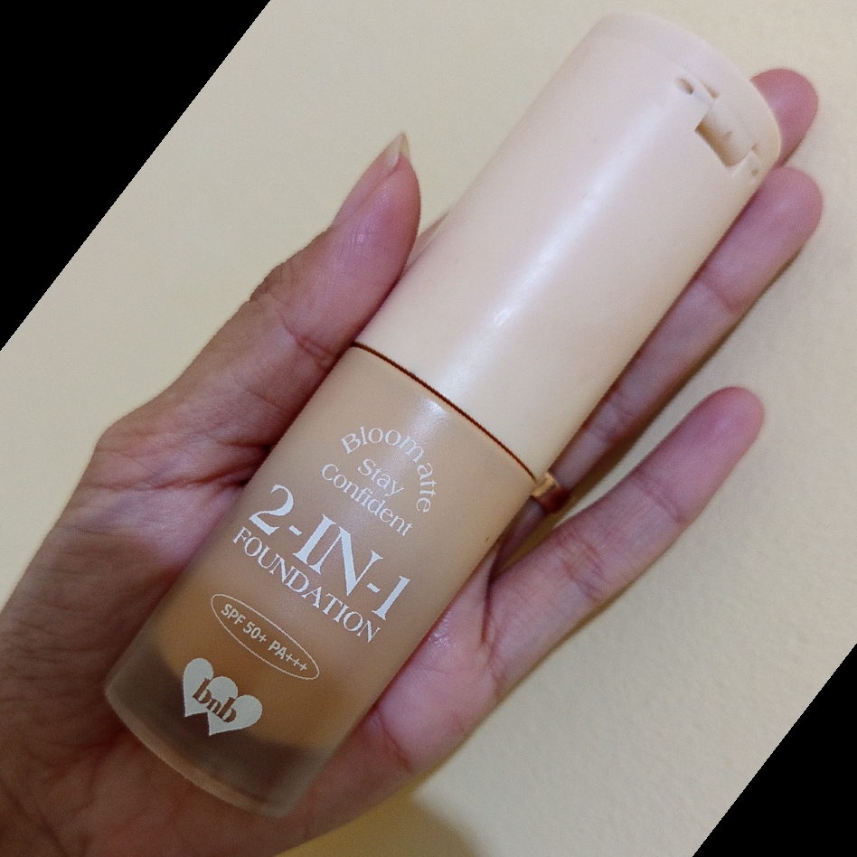 Bloomatte Stay Confident 2in1 Foundation - LN1 Seashell imgfdn-7b83eb1b-414e-433c-8f55-fe2fda6175c4