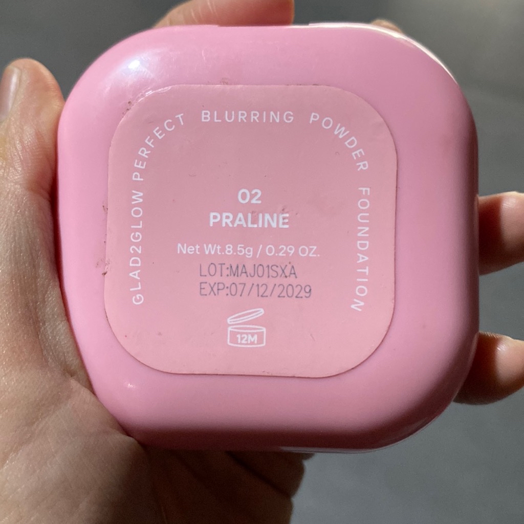 Perfect Blurring Powder Foundation - 01 Butter Cream imgfdn-68a00e51-c754-49d0-9916-e0ea00c46109
