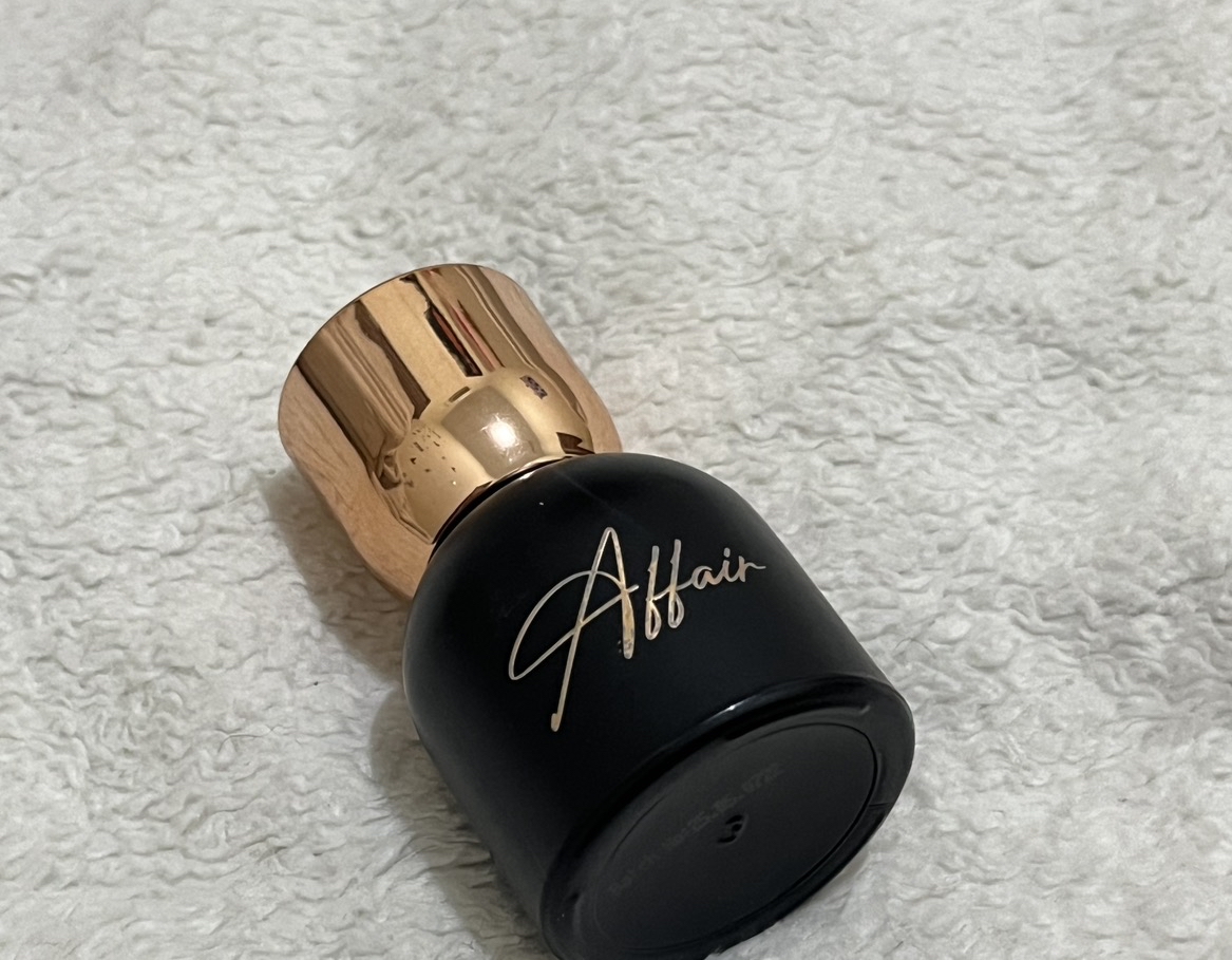 Intimate Affair EDP imgfdn-c9a2435d-e6fd-4593-b596-51605c5a8e5c